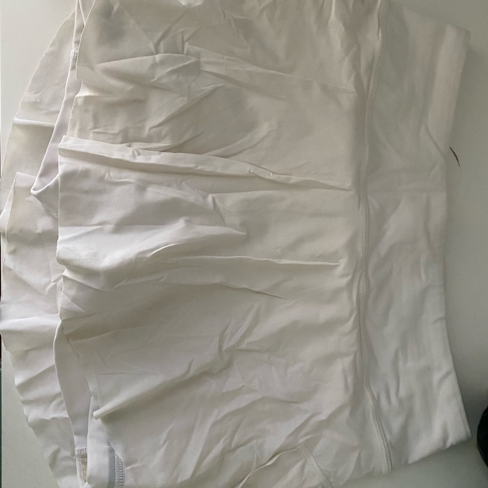 Size 2 white lululemon skirt